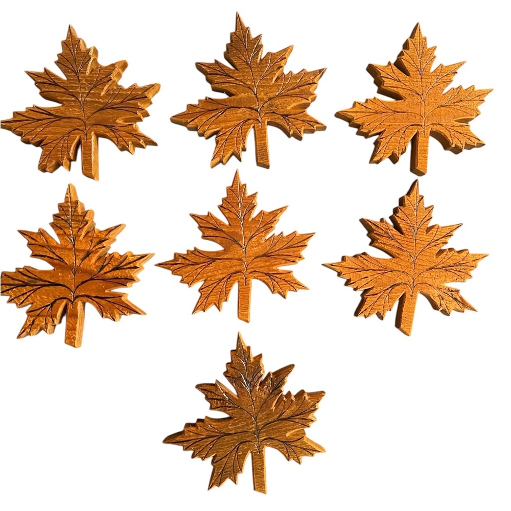 Wooden Art Maple leaf